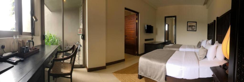 Rivora Heights Hotel Kandy Exterior photo